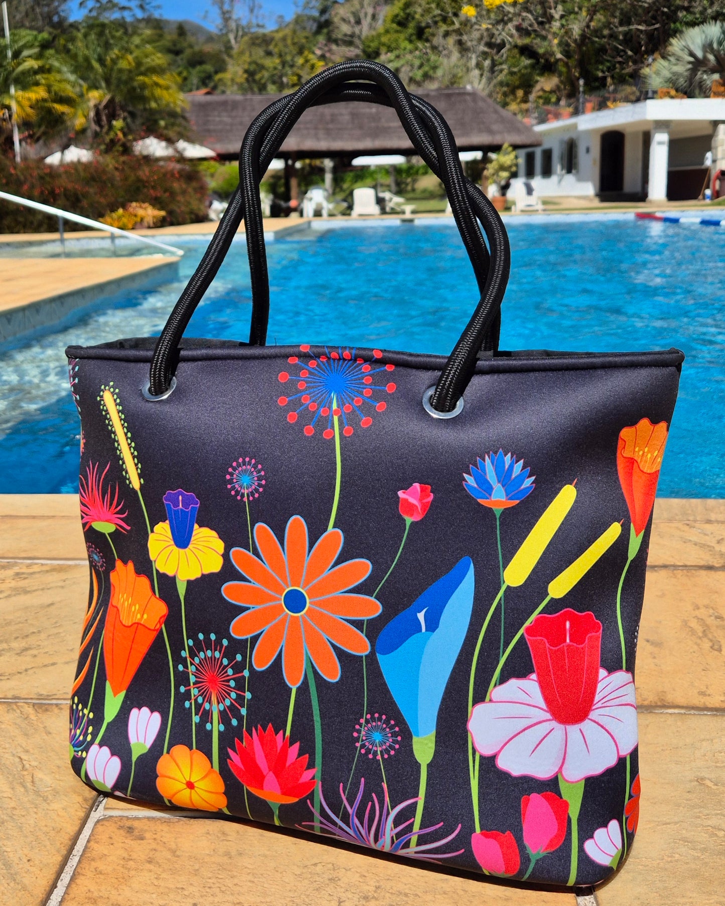 Tote Bag Flores Coloridas Preta